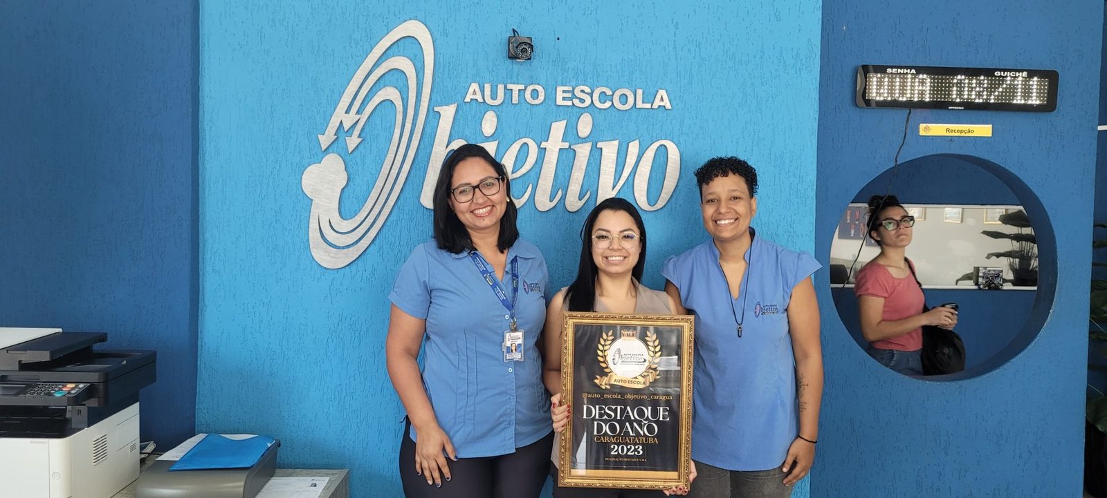 AUTO ESCOLA É DESTAQUE DO ANO EM CARAGUÁTATUBA!